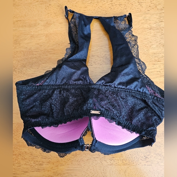 PINK VICTORIAS SECRET Lacy Black Push Up Date Bra, Front Clasp Size 32DDD - Picture 3 of 5
